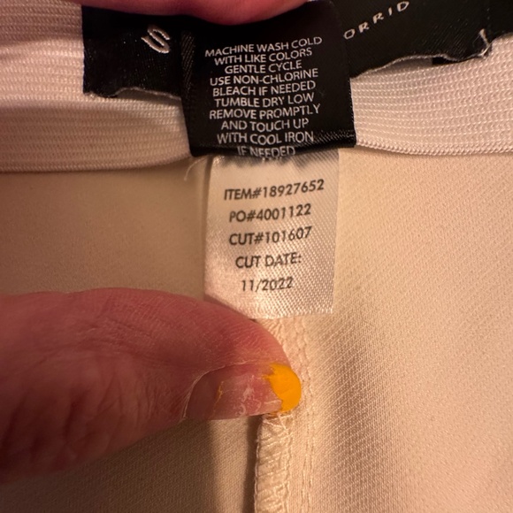 Studio by Torrid Winter White Pull-On Wide Leg Pants – Size 6R - Picture 12 of 15